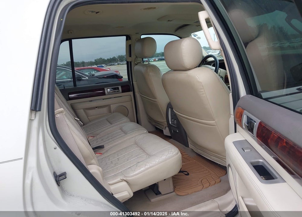 2004 LINCOLN NAVIGATOR VIN: 5LMFU27R34LJ41169