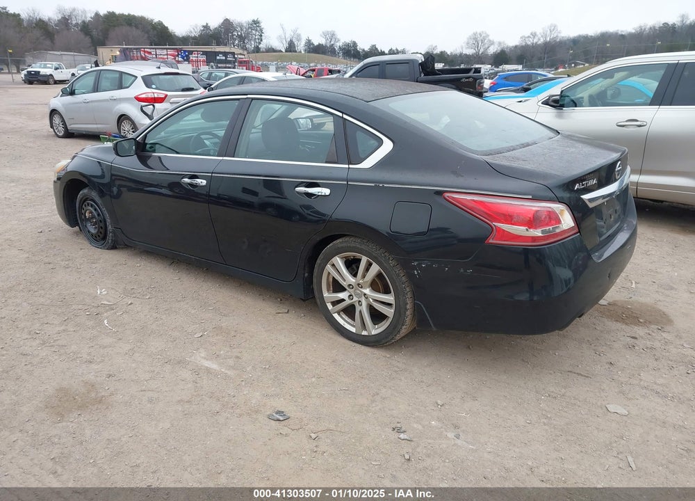 2013 NISSAN ALTIMA VIN: 1N4BL3AP8DN443993