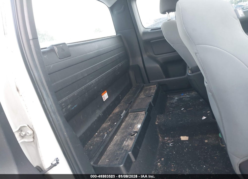 2018 TOYOTA TACOMA SR VIN: 5TFRX5GN4JX110222