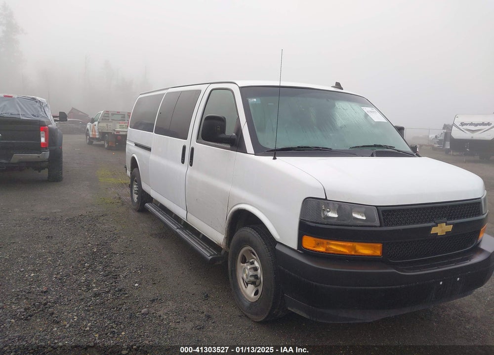 2023 CHEVROLET EXPRESS PASSENGER RWD 3500 EXTENDED WHEELBASE LS VIN: 1GAZGNFP0P1259668