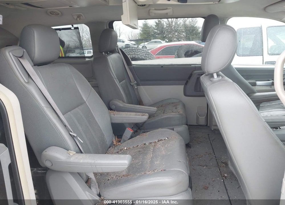 2008 CHRYSLER TOWN & COUNTRY TOURING VIN: 2A8HR54P98R769345