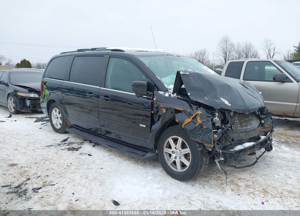 2008 CHRYSLER TOWN & COUNTRY TOURING VIN: 2A8HR54P98R769345