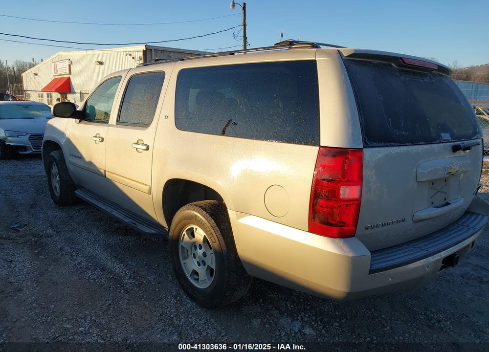 2007 CHEVROLET SUBURBAN 1500 LT VIN: 1GNFC16027J235512