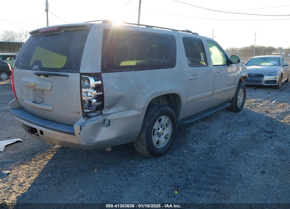 2007 CHEVROLET SUBURBAN 1500 LT VIN: 1GNFC16027J235512