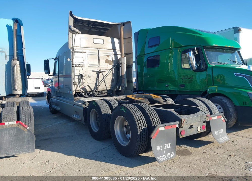 1999 VOLVO VN VIN: 4VG7DERH5XN777691