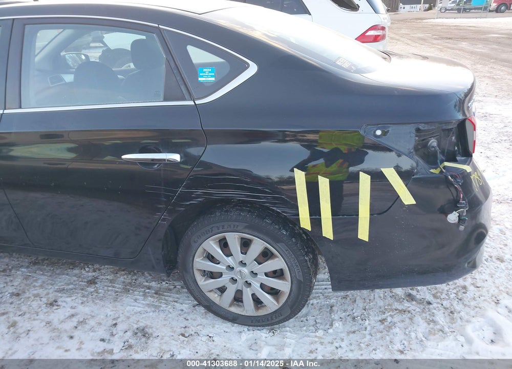 2018 NISSAN SENTRA VIN: 3N1AB7AP9JY222484
