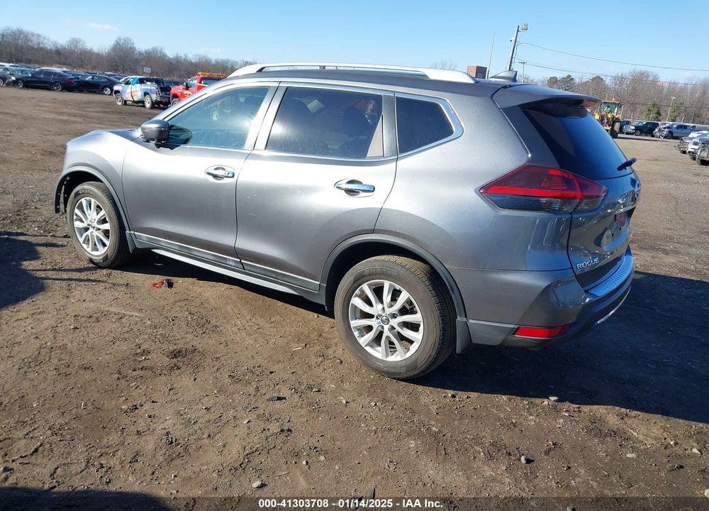 2018 NISSAN ROGUE SV VIN: 5N1AT2MVXJC758209