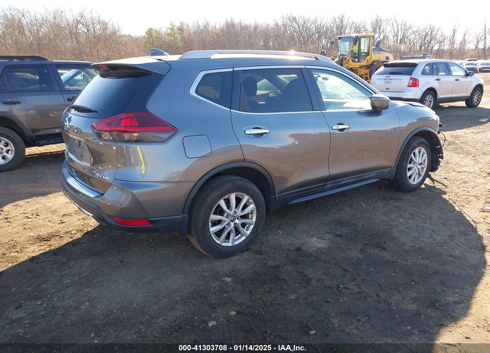 2018 NISSAN ROGUE SV VIN: 5N1AT2MVXJC758209