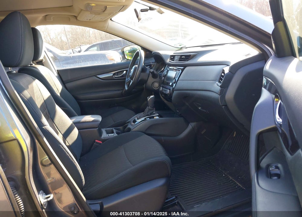 2018 NISSAN ROGUE SV VIN: 5N1AT2MVXJC758209