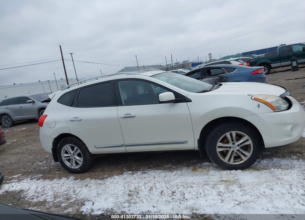 2013 NISSAN ROGUE SV VIN: JN8AS5MV4DW628653