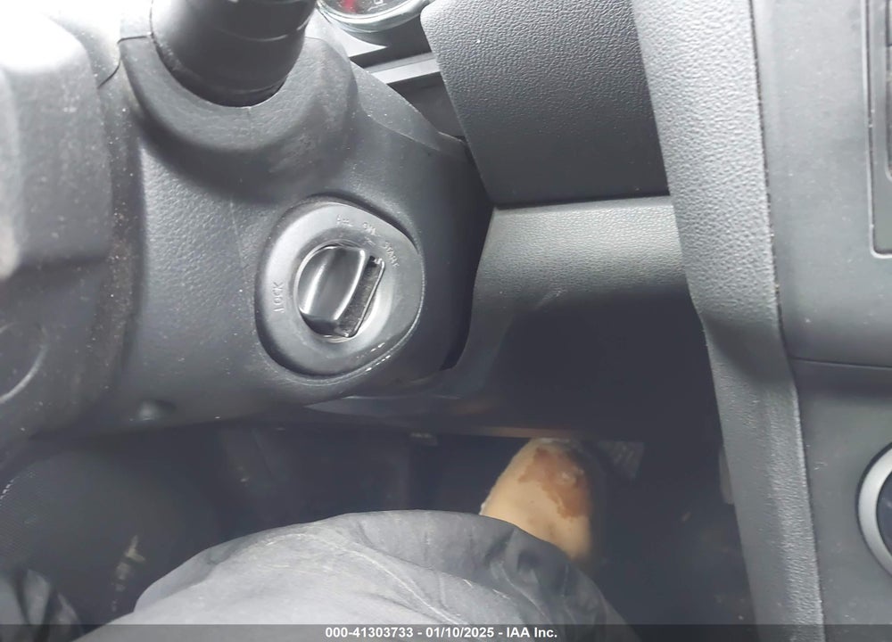 2013 NISSAN ROGUE SV VIN: JN8AS5MV4DW628653
