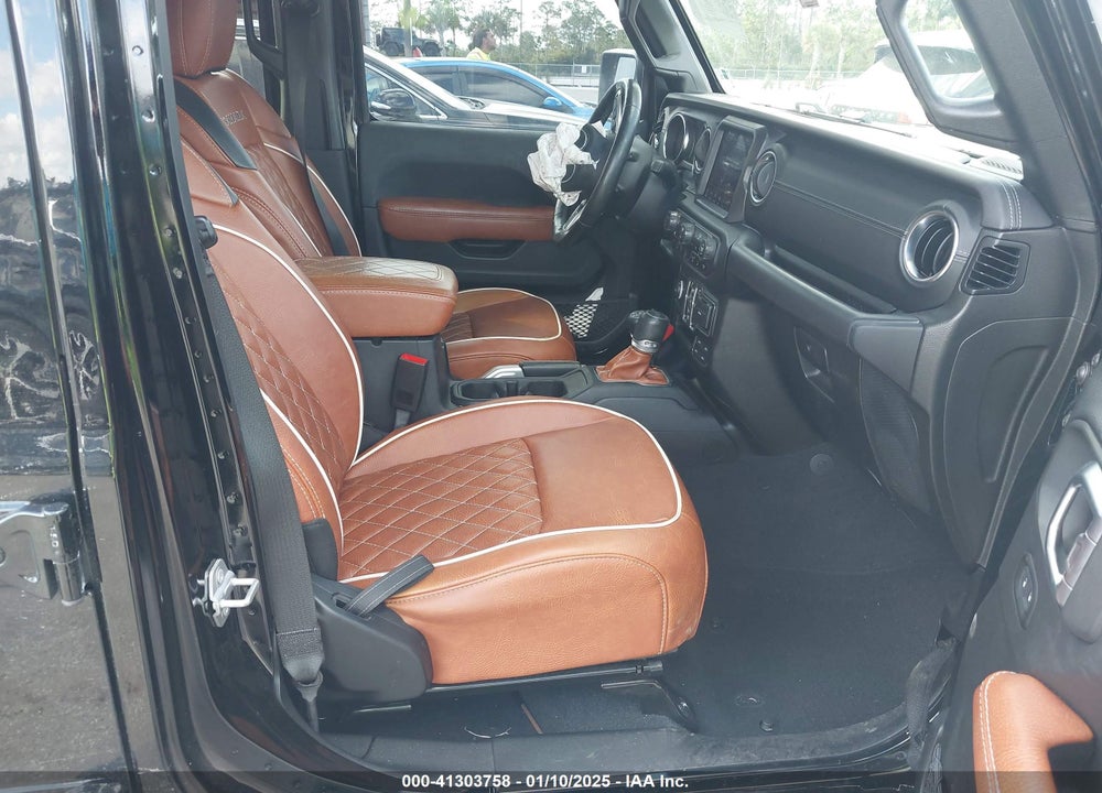 2020 JEEP WRANGLER UNLIMITED SAHARA 4X4 VIN: 1C4HJXENXLW167223