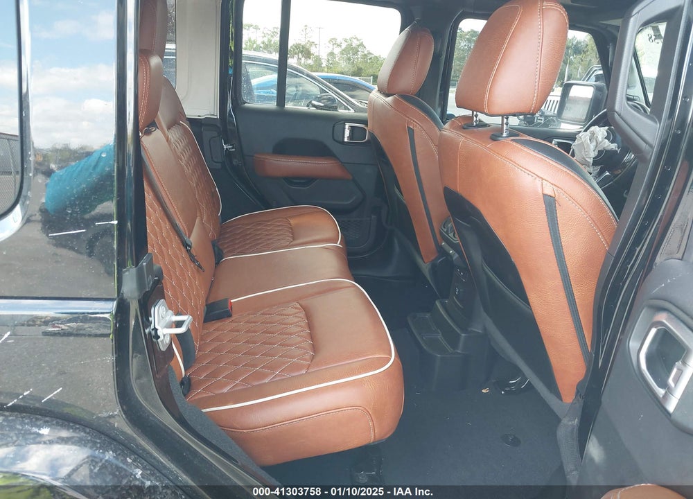 2020 JEEP WRANGLER UNLIMITED SAHARA 4X4 VIN: 1C4HJXENXLW167223