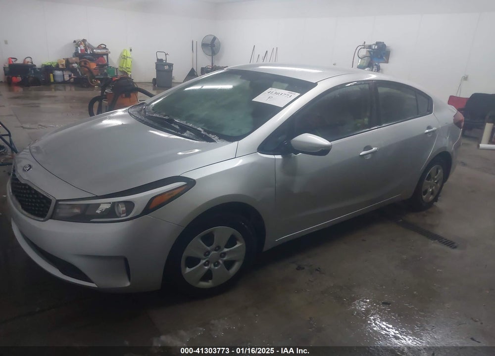2018 KIA FORTE LX VIN: 3KPFK4A75JE193200