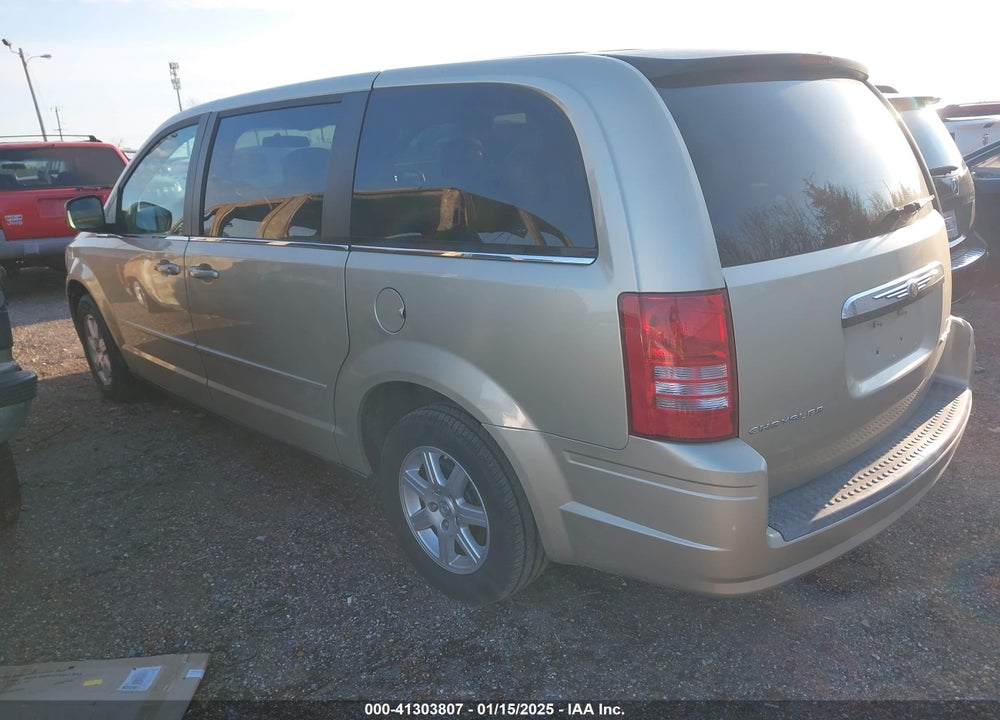 2010 CHRYSLER TOWN & COUNTRY NEW LX VIN: 2A4RR2D13AR351790