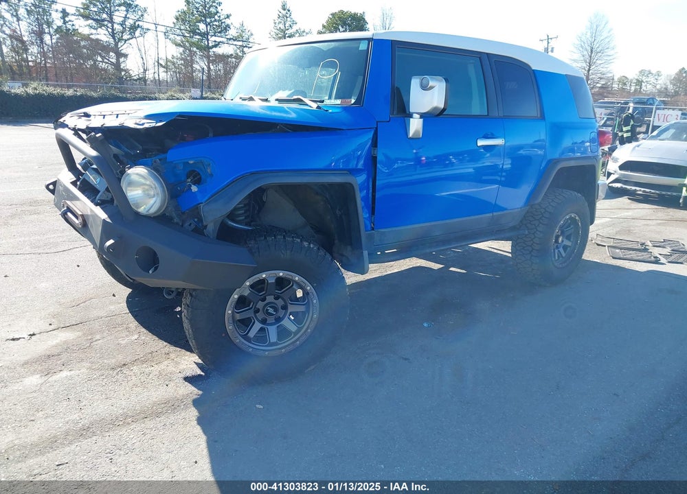 2007 TOYOTA FJ CRUISER VIN: JTEBU11F570049674