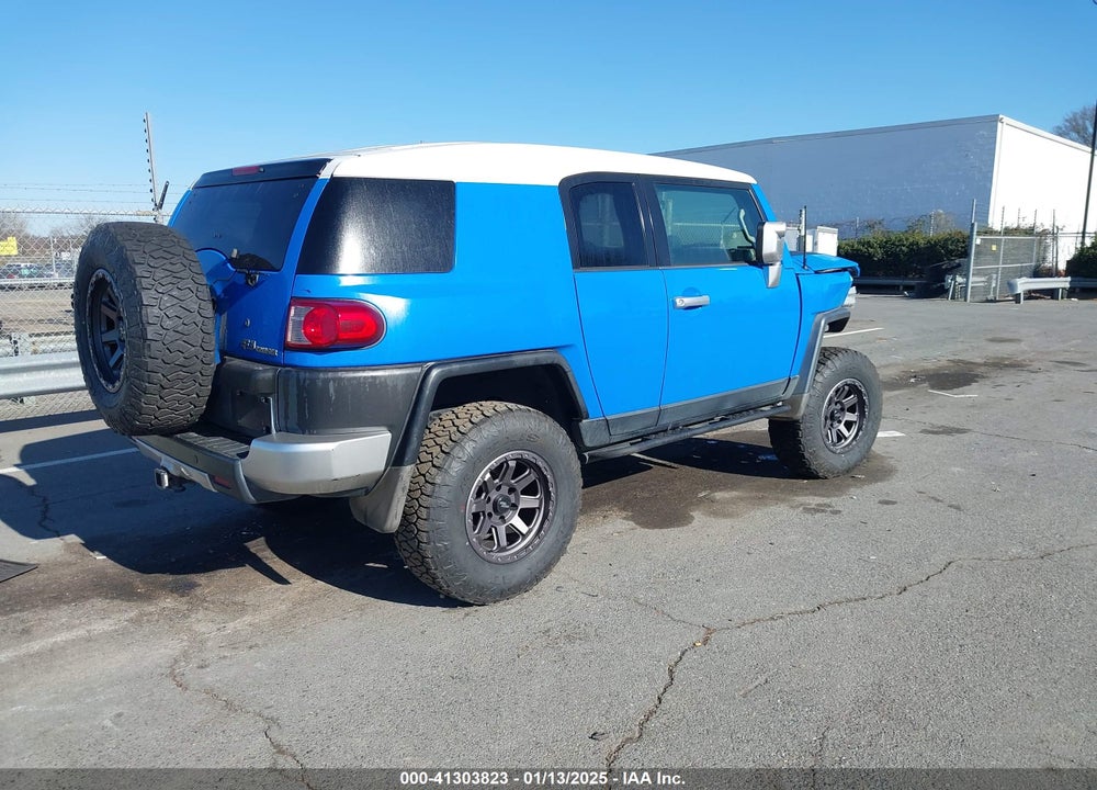 2007 TOYOTA FJ CRUISER VIN: JTEBU11F570049674