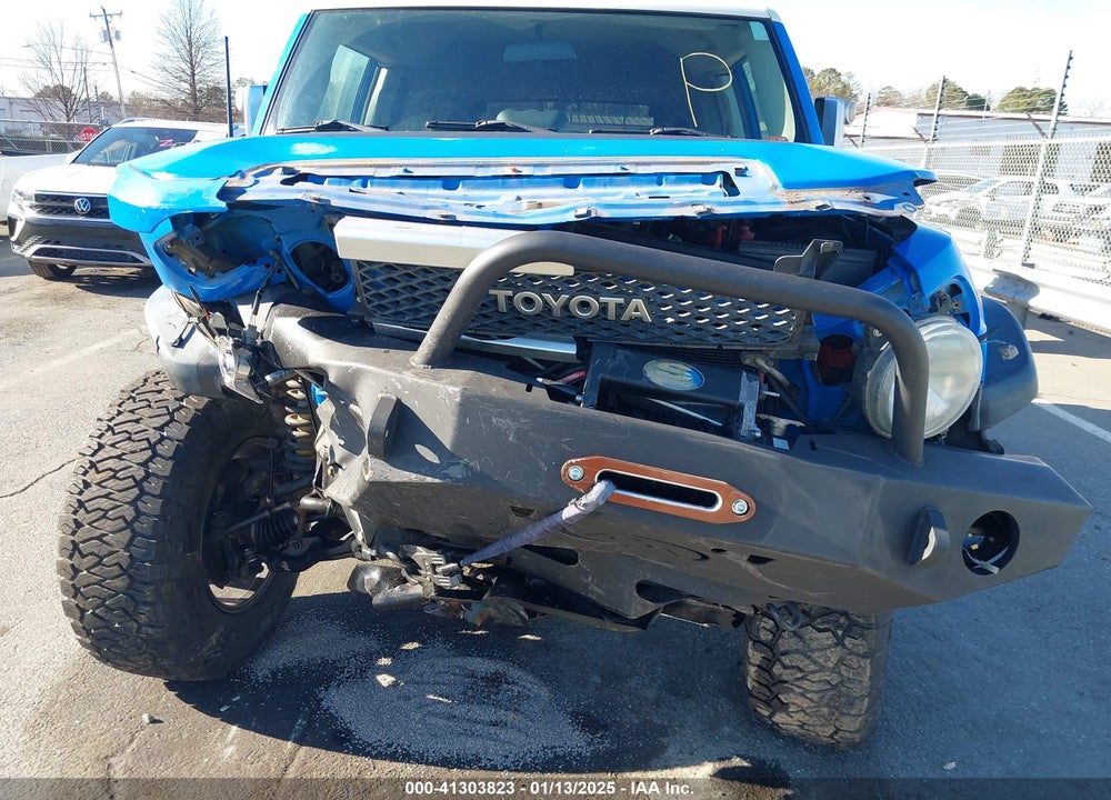2007 TOYOTA FJ CRUISER VIN: JTEBU11F570049674