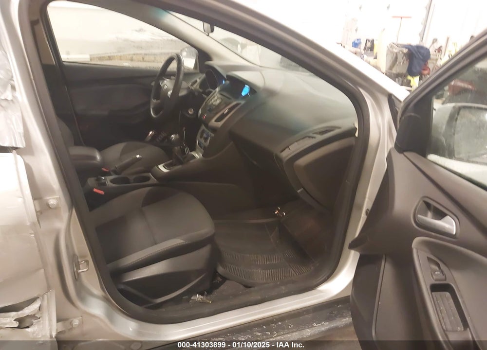2014 FORD FOCUS VIN: 1FADP3K28EL154982