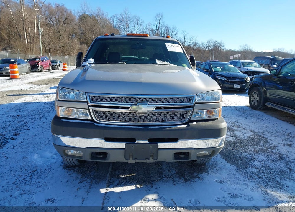 2005 CHEVROLET SILVERADO 3500 LT VIN: 1GCJK33205F841043