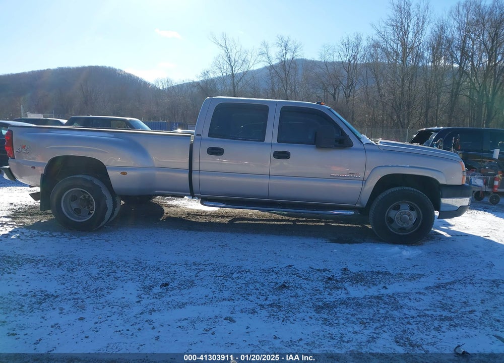 2005 CHEVROLET SILVERADO 3500 LT VIN: 1GCJK33205F841043