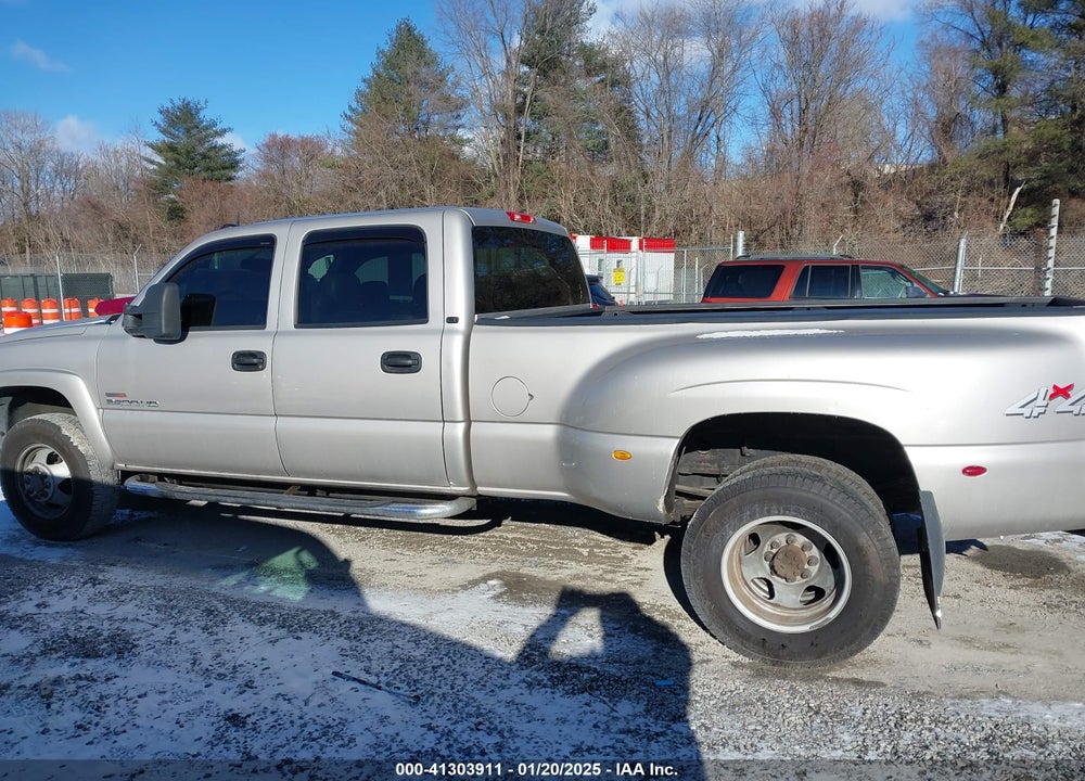 2005 CHEVROLET SILVERADO 3500 LT VIN: 1GCJK33205F841043