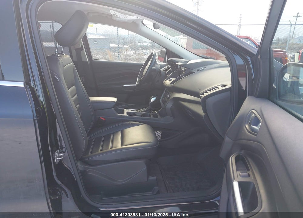 2019 FORD ESCAPE SEL VIN: 1FMCU9HD4KUA23690