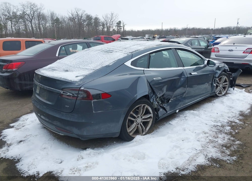 2013 TESLA MODEL S VIN: 5YJSA1CN6DFP26763