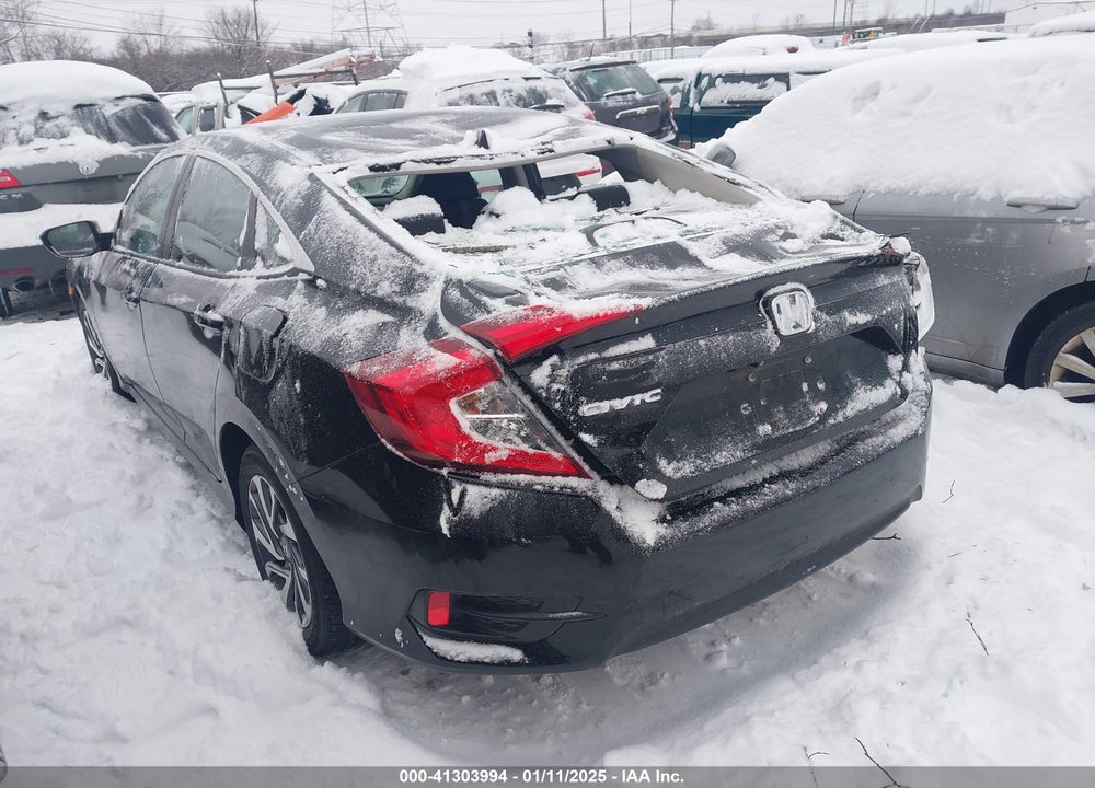2018 HONDA CIVIC VIN: 19XFC2F85JE026807