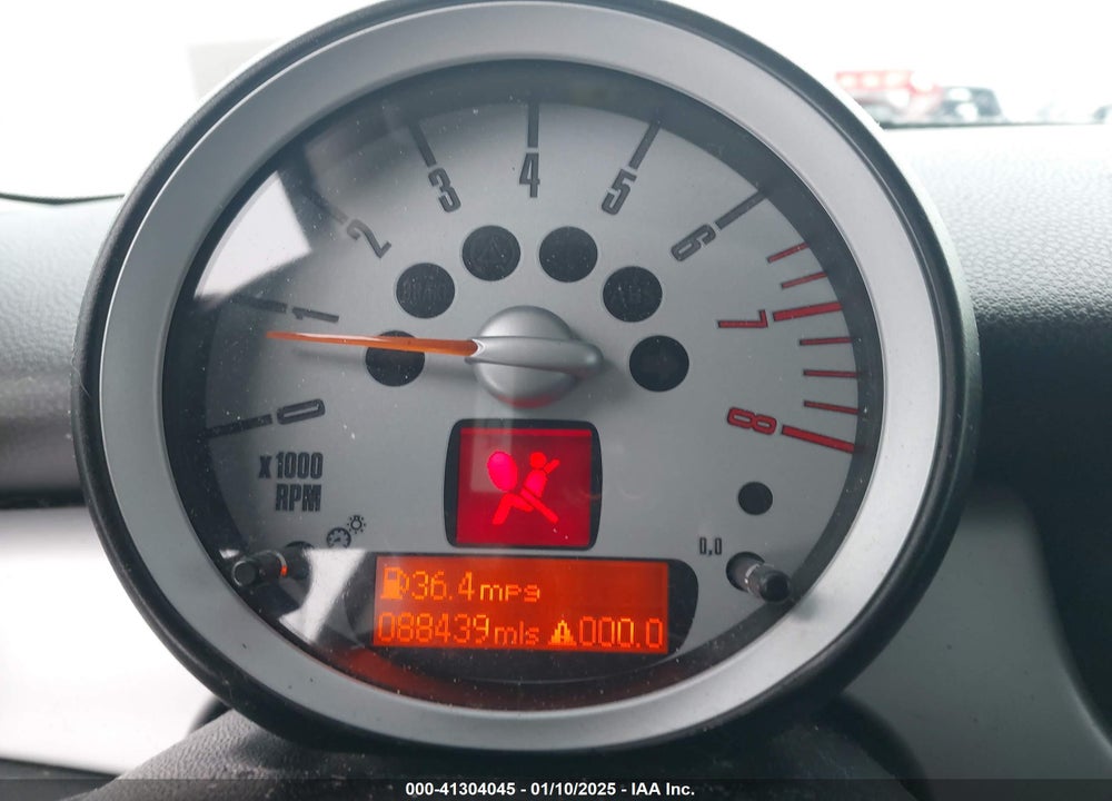 2010 MINI COOPER VIN: WMWMF3C53ATZ26043