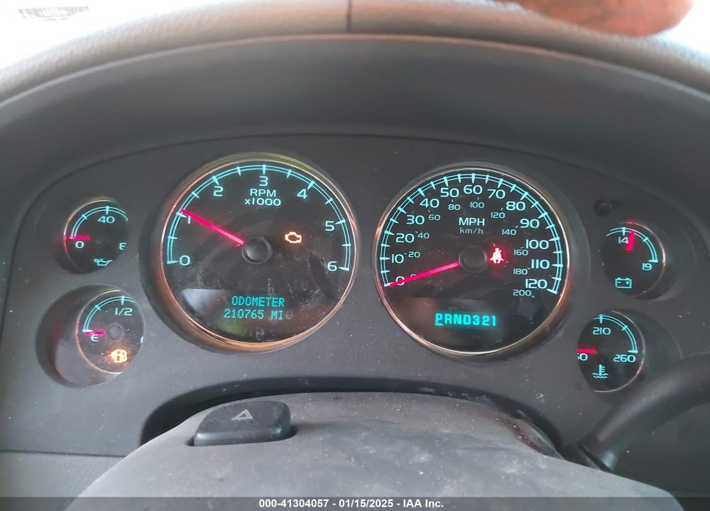 2008 CHEVROLET SUBURBAN 1500 LT VIN: 1GNFC16048R229603