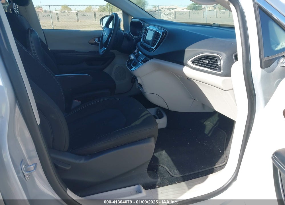 2022 CHRYSLER VOYAGER LX VIN: 2C4RC1CG8NR215782