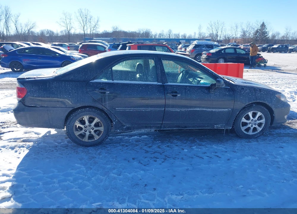 2005 TOYOTA CAMRY XLE V6 VIN: 4T1BF30K15U100680