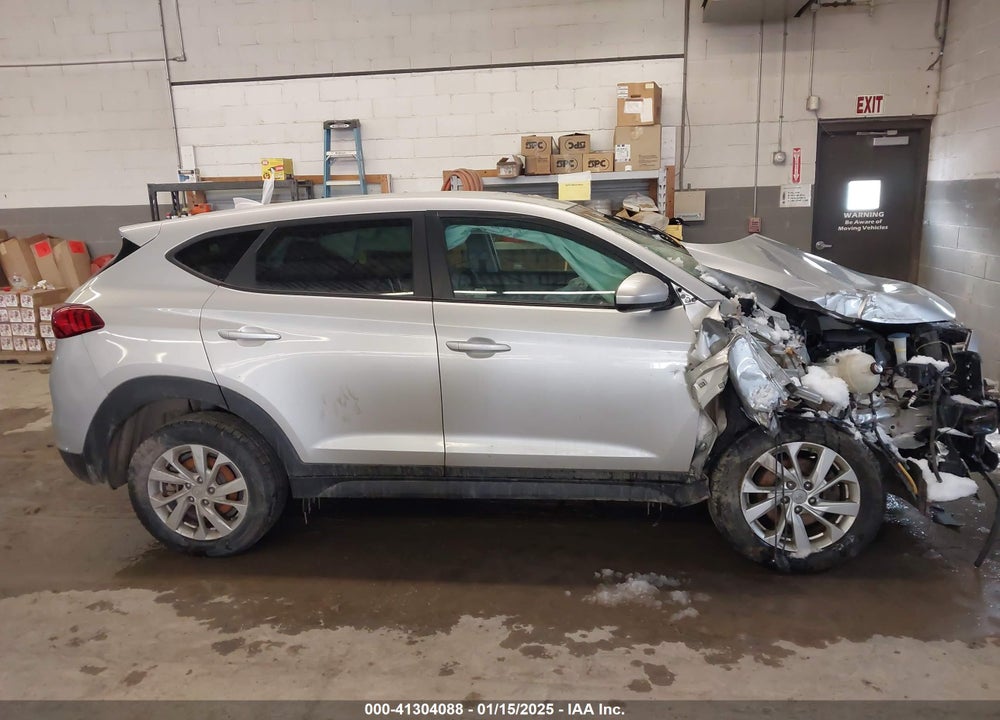 2019 HYUNDAI TUCSON SE VIN: KM8J2CA48KU982613