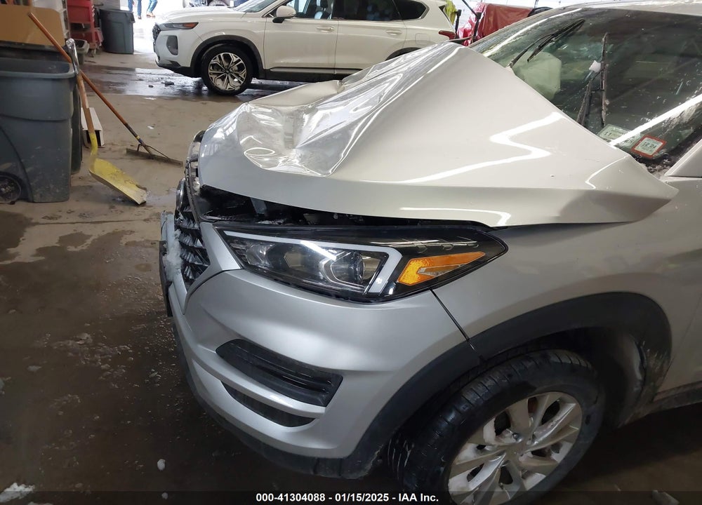 2019 HYUNDAI TUCSON SE VIN: KM8J2CA48KU982613