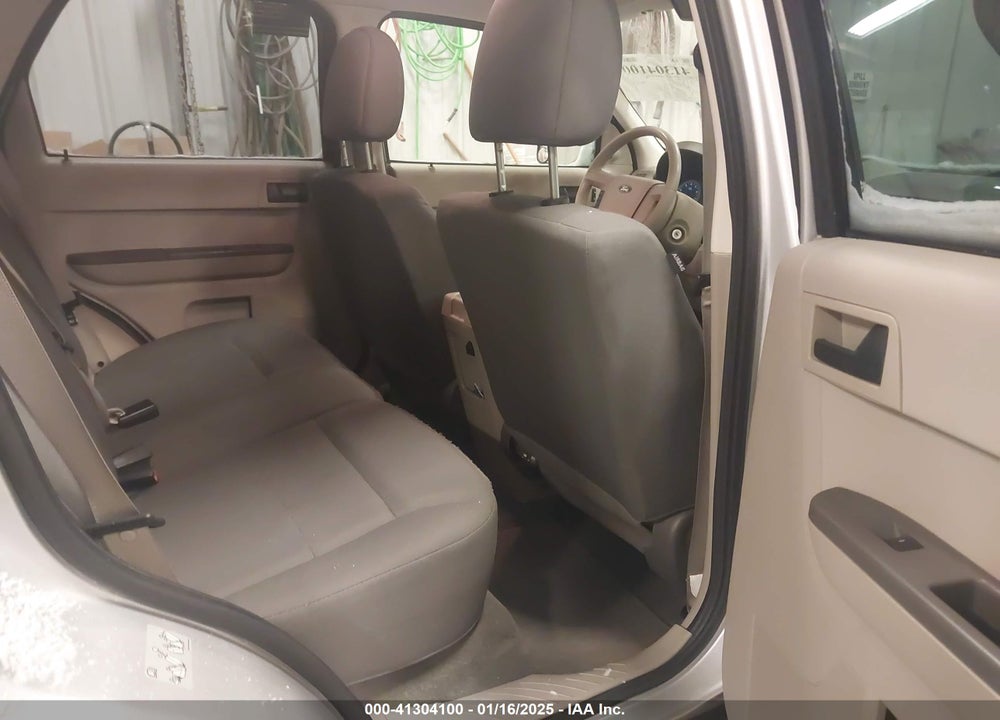 2011 FORD ESCAPE XLS VIN: 1FMCU0C77BKA92074