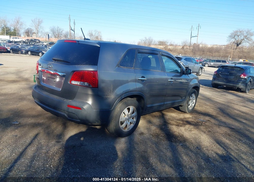2011 KIA SORENTO LX VIN: 5XYKTCA13BG072977