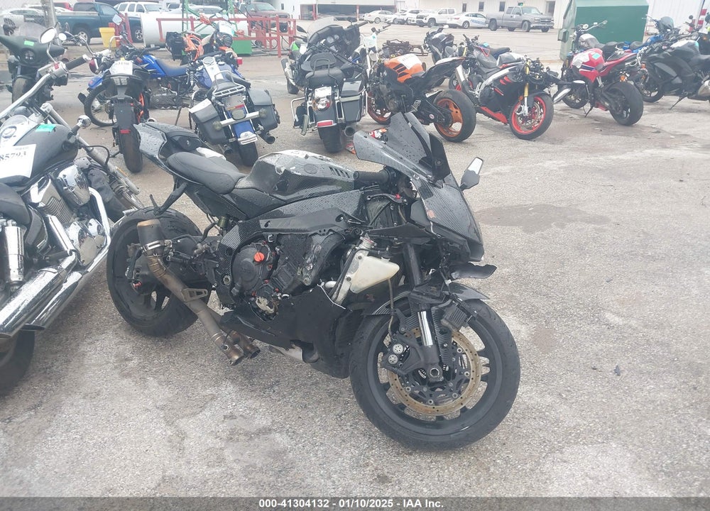 2017 YAMAHA FZ10 C VIN: JYARN48Y6HA000354