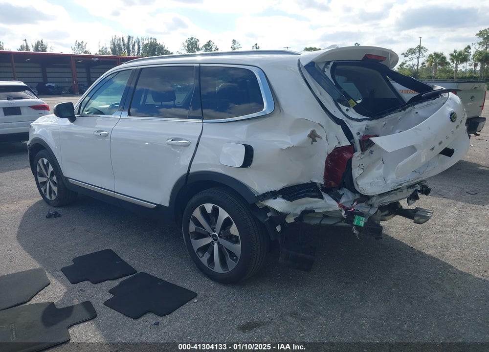 2021 KIA TELLURIDE S VIN: 5XYP64HCXMG116924