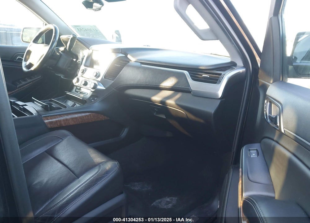 2017 CHEVROLET SUBURBAN PREMIER VIN: 1GNSKJKC6HR274317