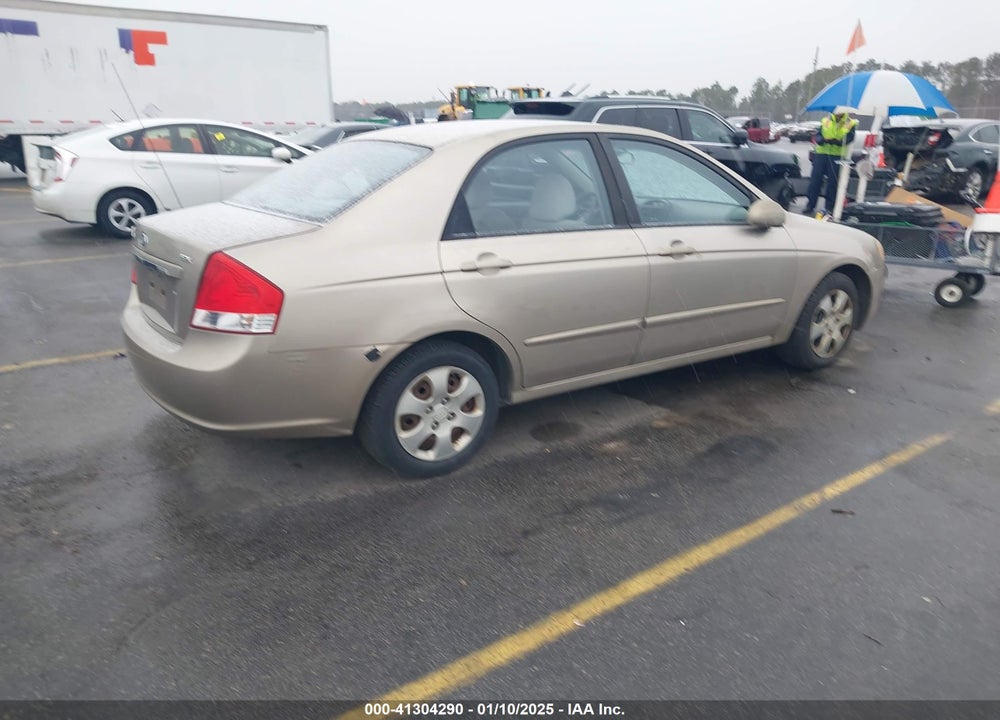 2009 KIA SPECTRA EX VIN: KNAFE221195617725