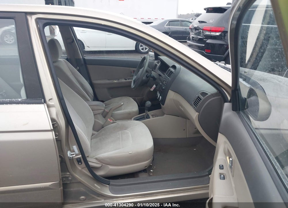 2009 KIA SPECTRA EX VIN: KNAFE221195617725