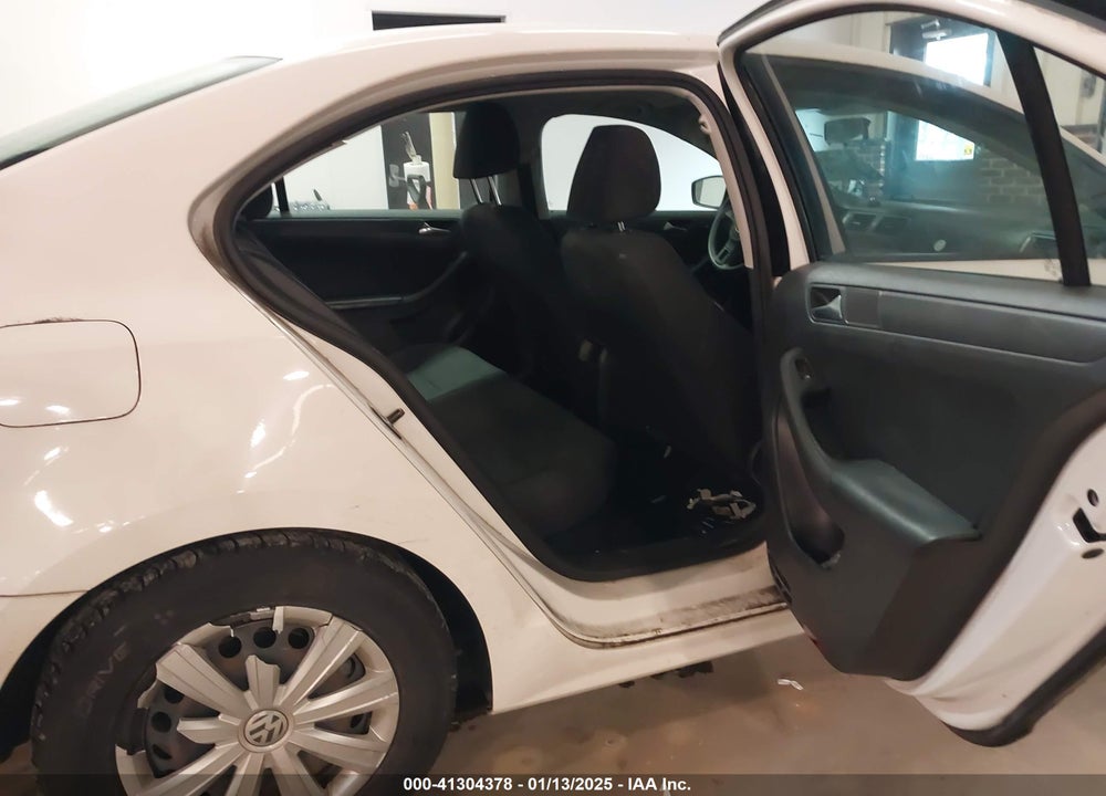 2013 VOLKSWAGEN JETTA VIN: 3VW2K7AJ6DM252127