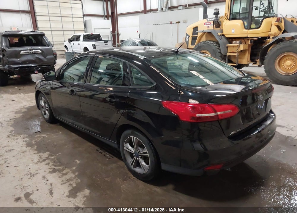 2018 FORD FOCUS VIN: 1FADP3FE8JL233292