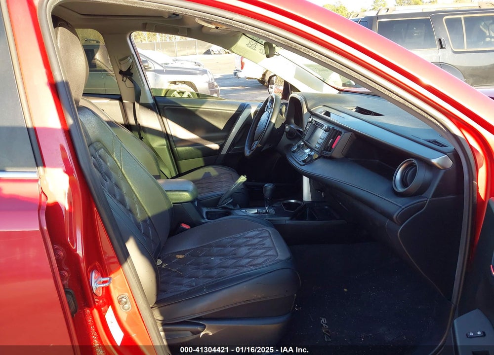 2017 TOYOTA RAV4 XLE VIN: JTMWFREV6HJ131361