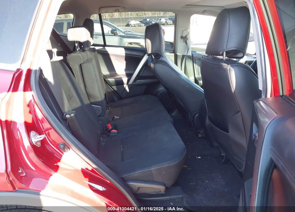 2017 TOYOTA RAV4 XLE VIN: JTMWFREV6HJ131361