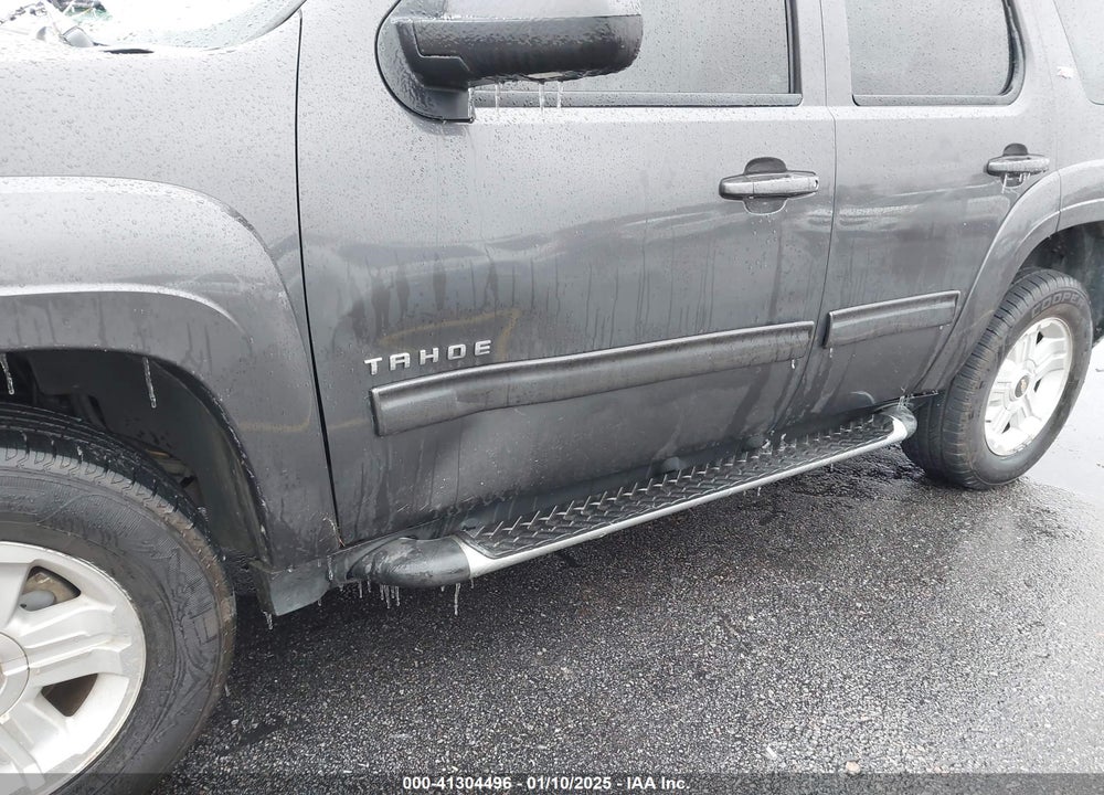 2010 CHEVROLET TAHOE LT VIN: 1GNUKBE08AR221513