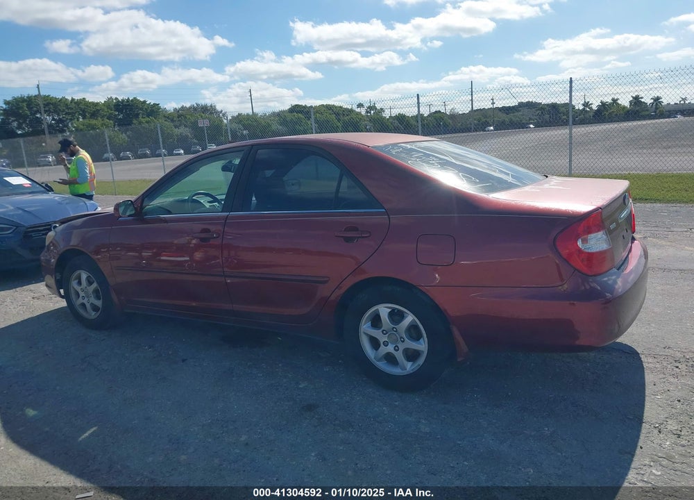 2002 TOYOTA CAMRY LE VIN: JTDBE32KX20038381