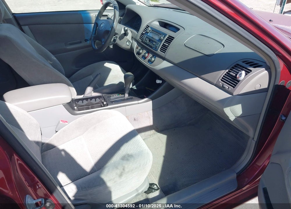 2002 TOYOTA CAMRY LE VIN: JTDBE32KX20038381