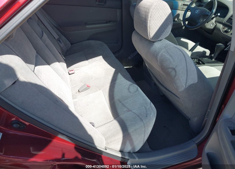 2002 TOYOTA CAMRY LE VIN: JTDBE32KX20038381